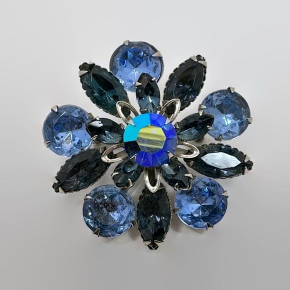Jewelry - Rhinestone Brooch, Blue, Silver Metal, Riveted, 1950s, 1960s, Glass Rhinestone